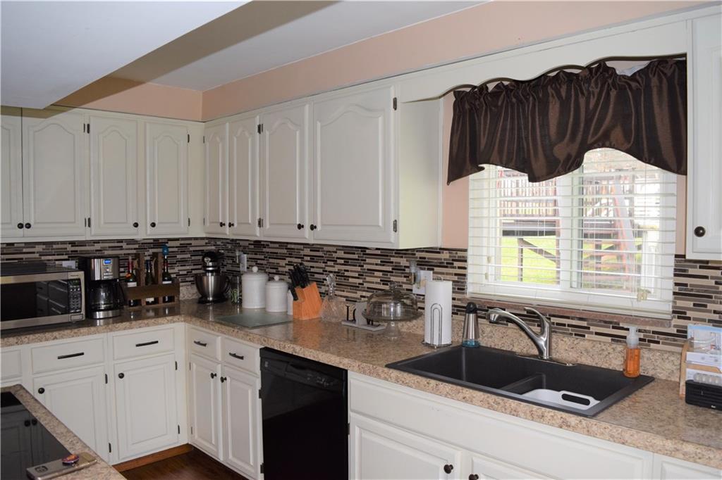870 Falck Road McKees Rocks, PA 15136 - Photo 6 of 21 Gallery Image 6