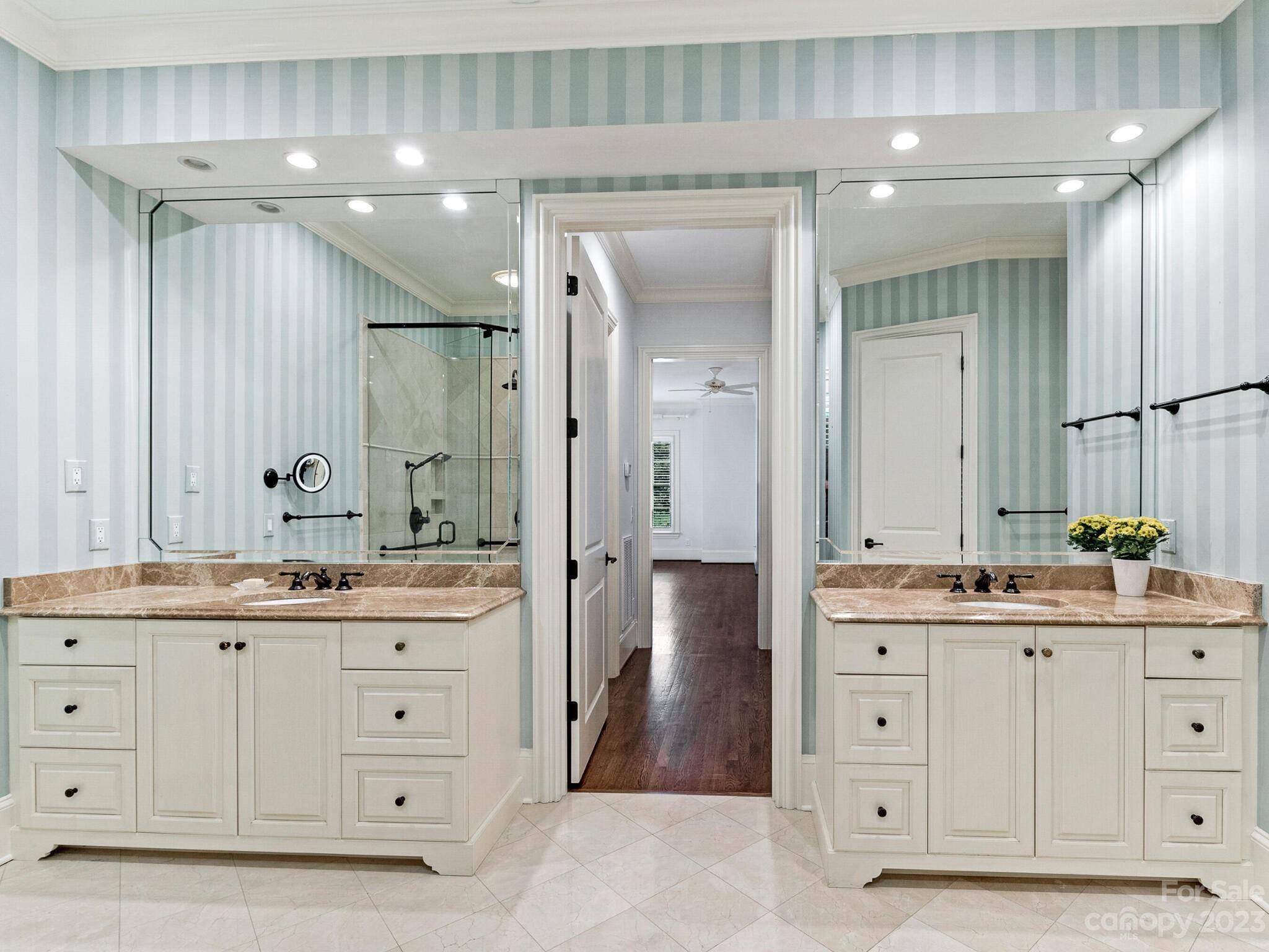 1119 Bolling Road Charlotte, NC 28207 - Photo 20 of 42 Gallery Image 20