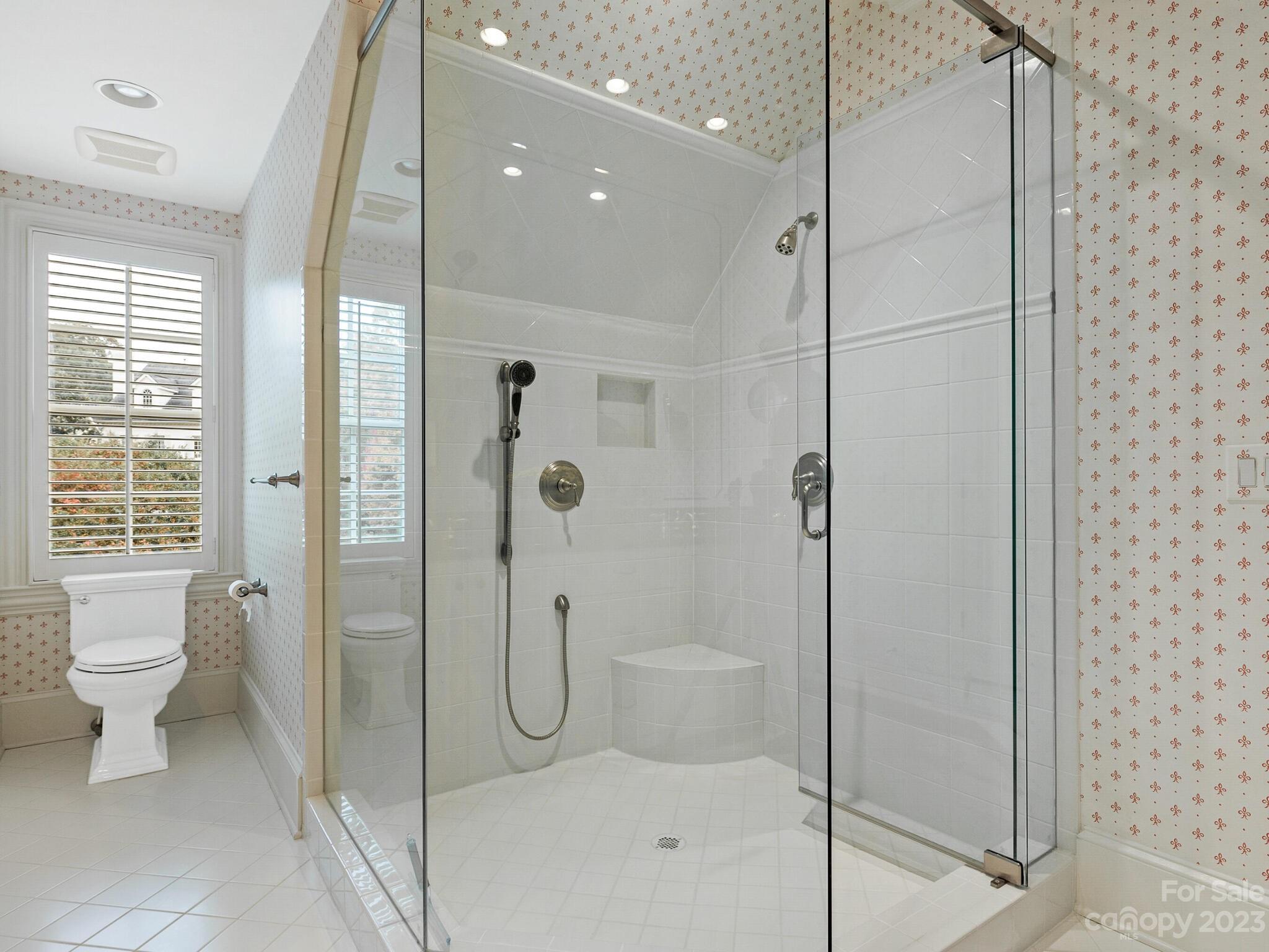 1119 Bolling Road Charlotte, NC 28207 - Photo 25 of 42 Gallery Image 25