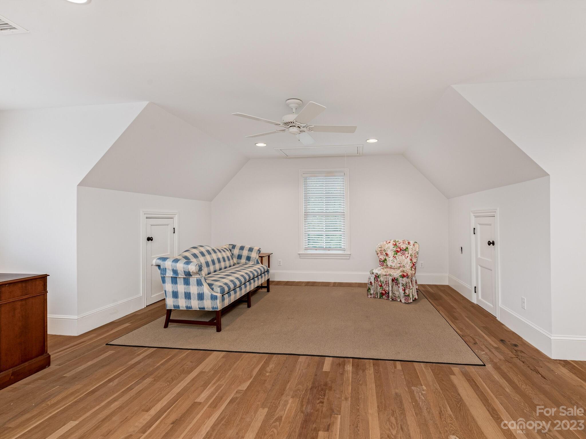 1119 Bolling Road Charlotte, NC 28207 - Photo 38 of 42 Gallery Image 38