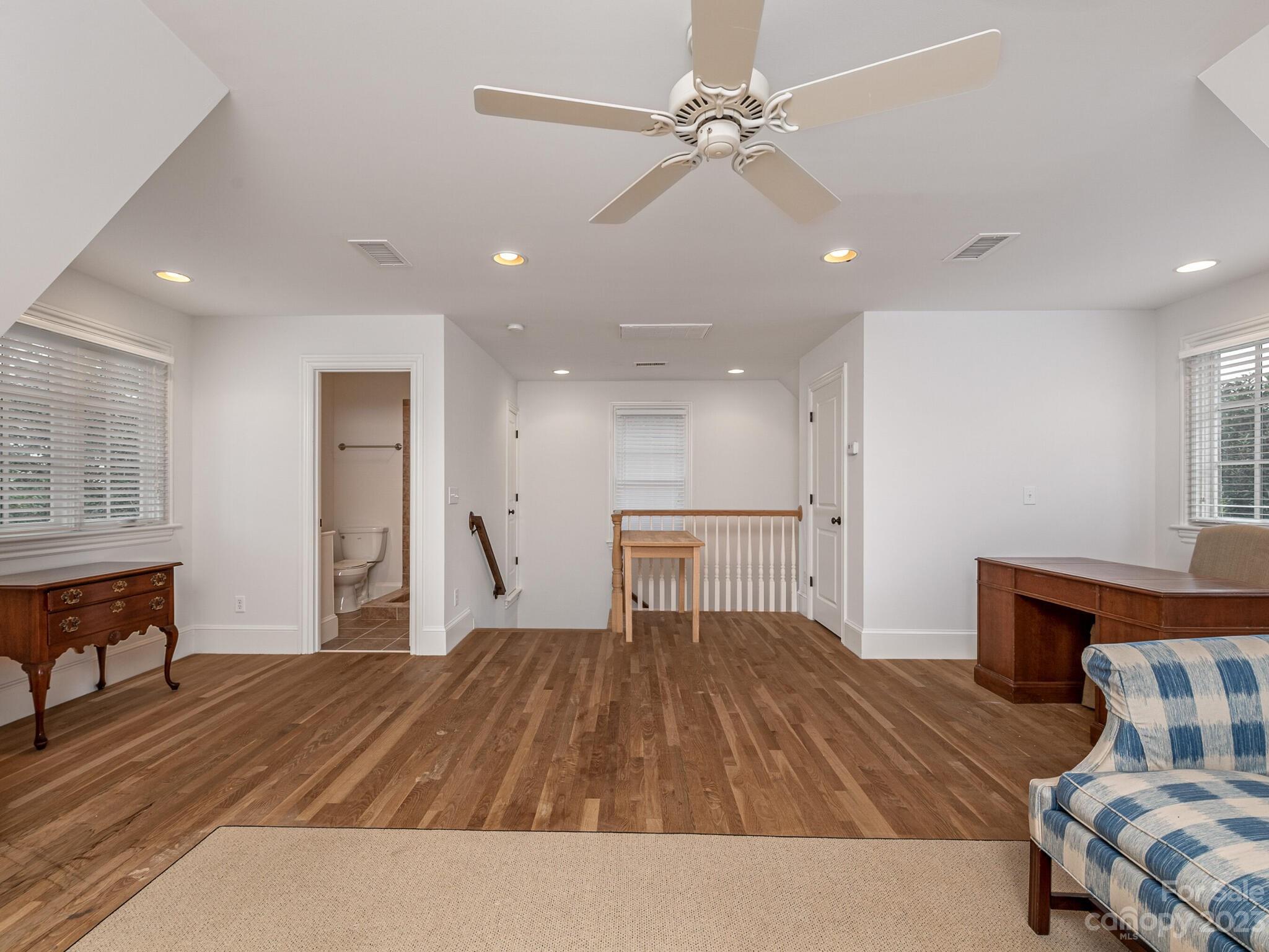 1119 Bolling Road Charlotte, NC 28207 - Photo 40 of 42 Gallery Image 40