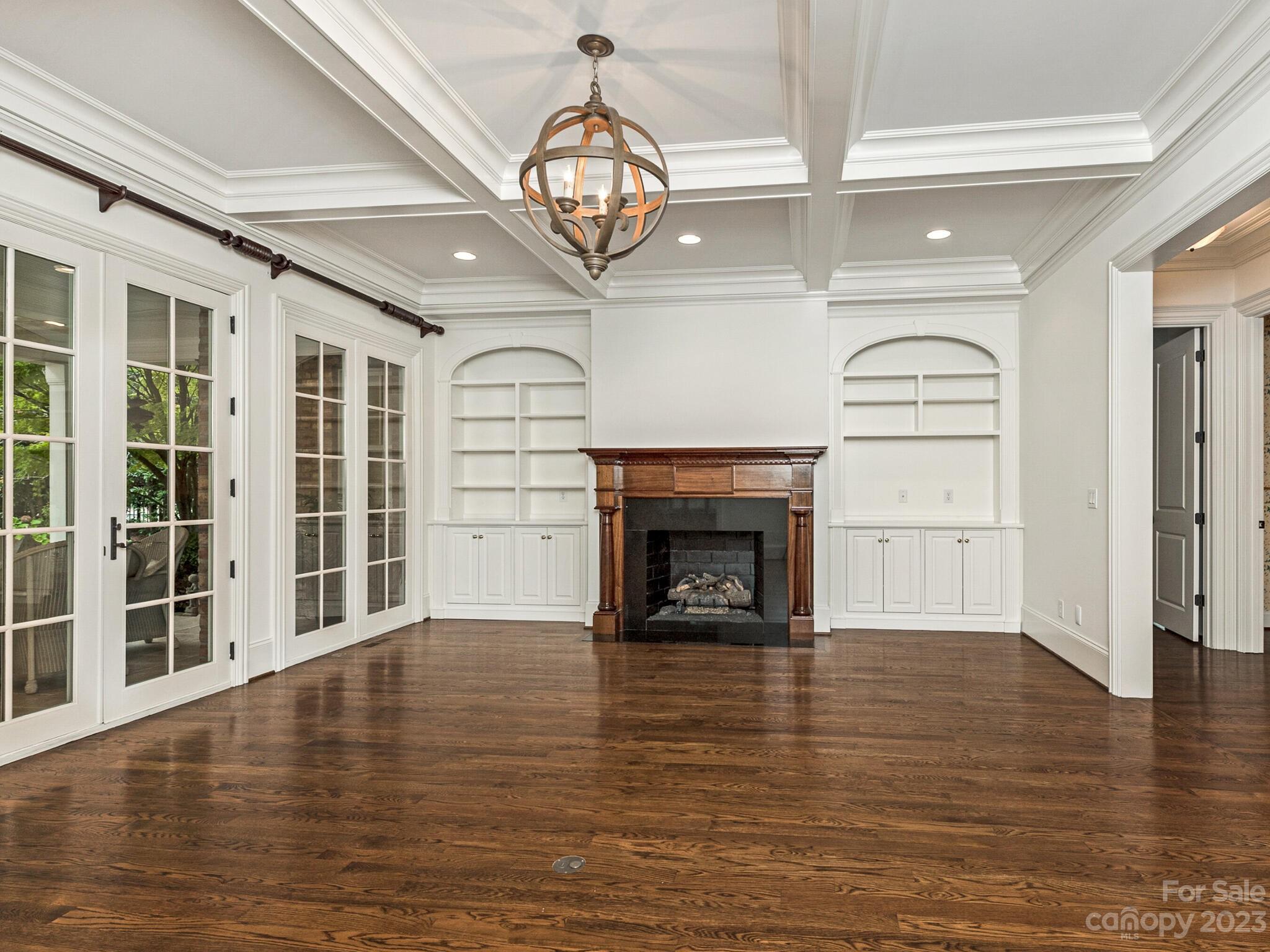 1119 Bolling Road Charlotte, NC 28207 - Photo 8 of 42 Gallery Image 8