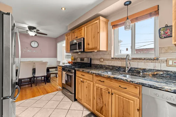 $340,000 | 5845 Plainfield Street, Dearborn Heights, MI 48127