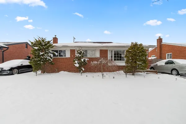 $340,000 | 5845 Plainfield Street, Dearborn Heights, MI 48127