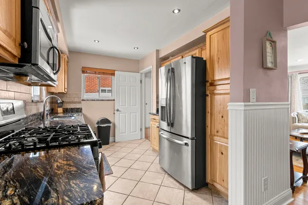 $340,000 | 5845 Plainfield Street, Dearborn Heights, MI 48127