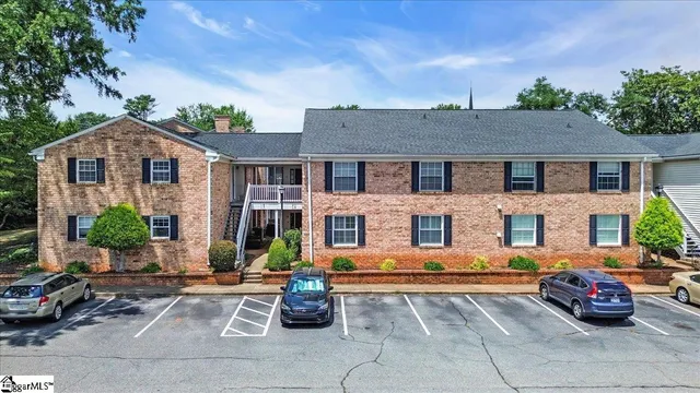 $299,900 | 925 Cleveland Street, Unit 19, Greenville, SC 29601