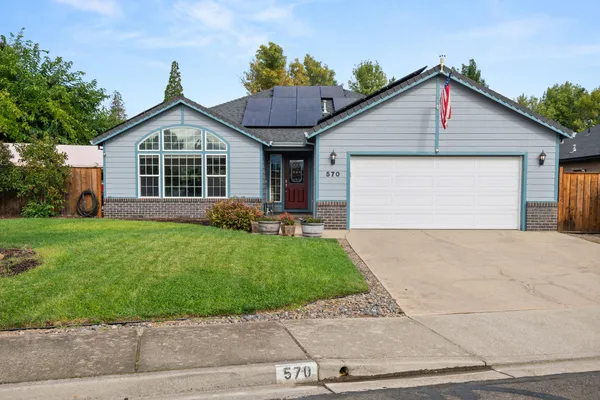 $480,000 | 570 Bachand Circle, Central Point, OR 97502
