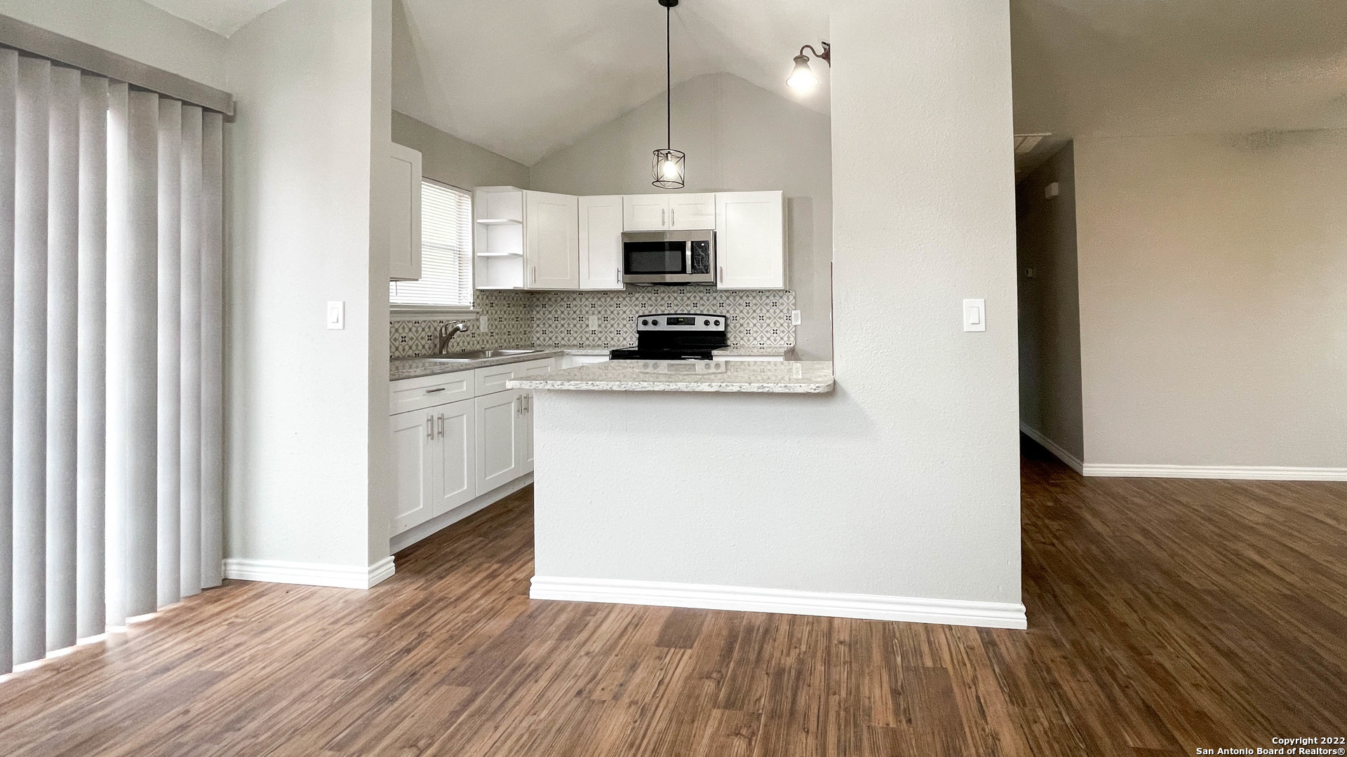 202 Ripplewind San Antonio, TX 78203 - Photo 13 of 26 Gallery Image 13