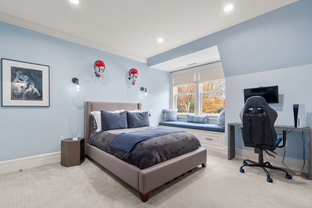 56 Doublet Hill Road Weston, MA 02493 - Photo 11 of 24