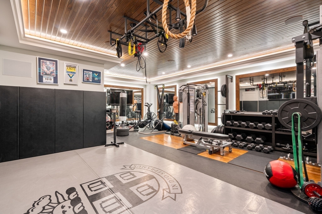 56 Doublet Hill Road Weston, MA 02493 - Photo 14 of 24