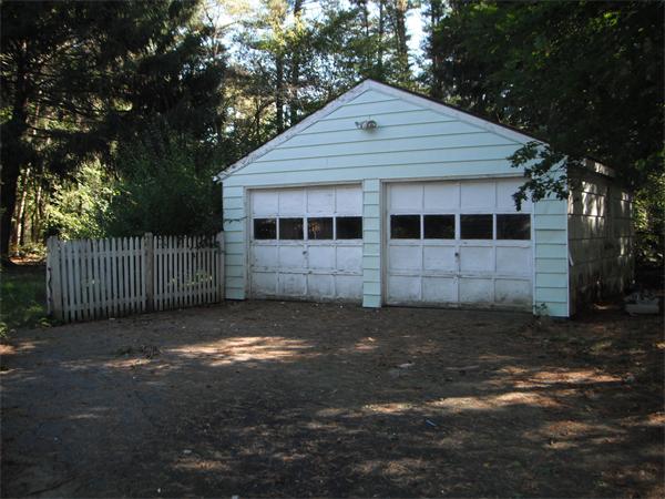 336 Carver Road Plymouth, MA 02360 - Photo 2 of 10 Gallery Image 2
