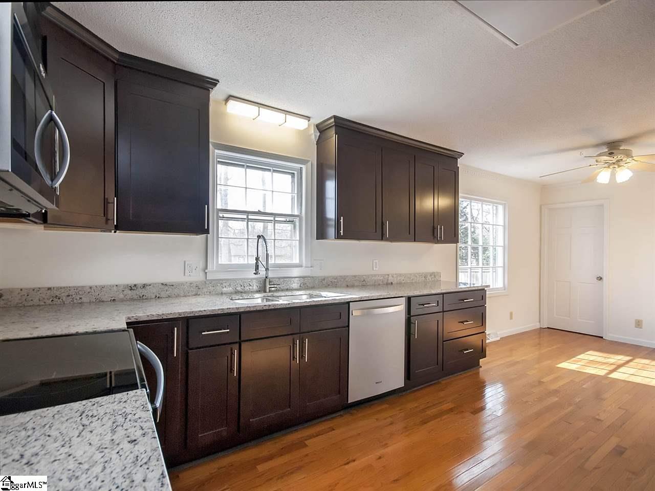 109 Terrence Court Greer, SC 29650 - Photo 11 of 36 Gallery Image 11
