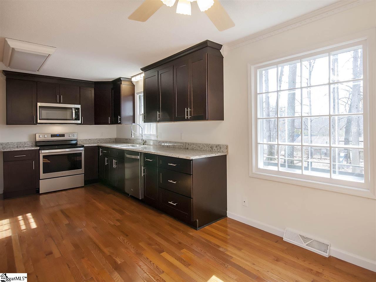 109 Terrence Court Greer, SC 29650 - Photo 12 of 36 Gallery Image 12