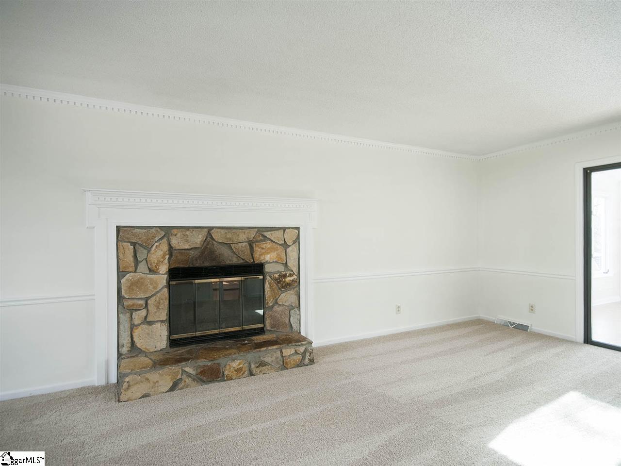 109 Terrence Court Greer, SC 29650 - Photo 7 of 36 Gallery Image 7