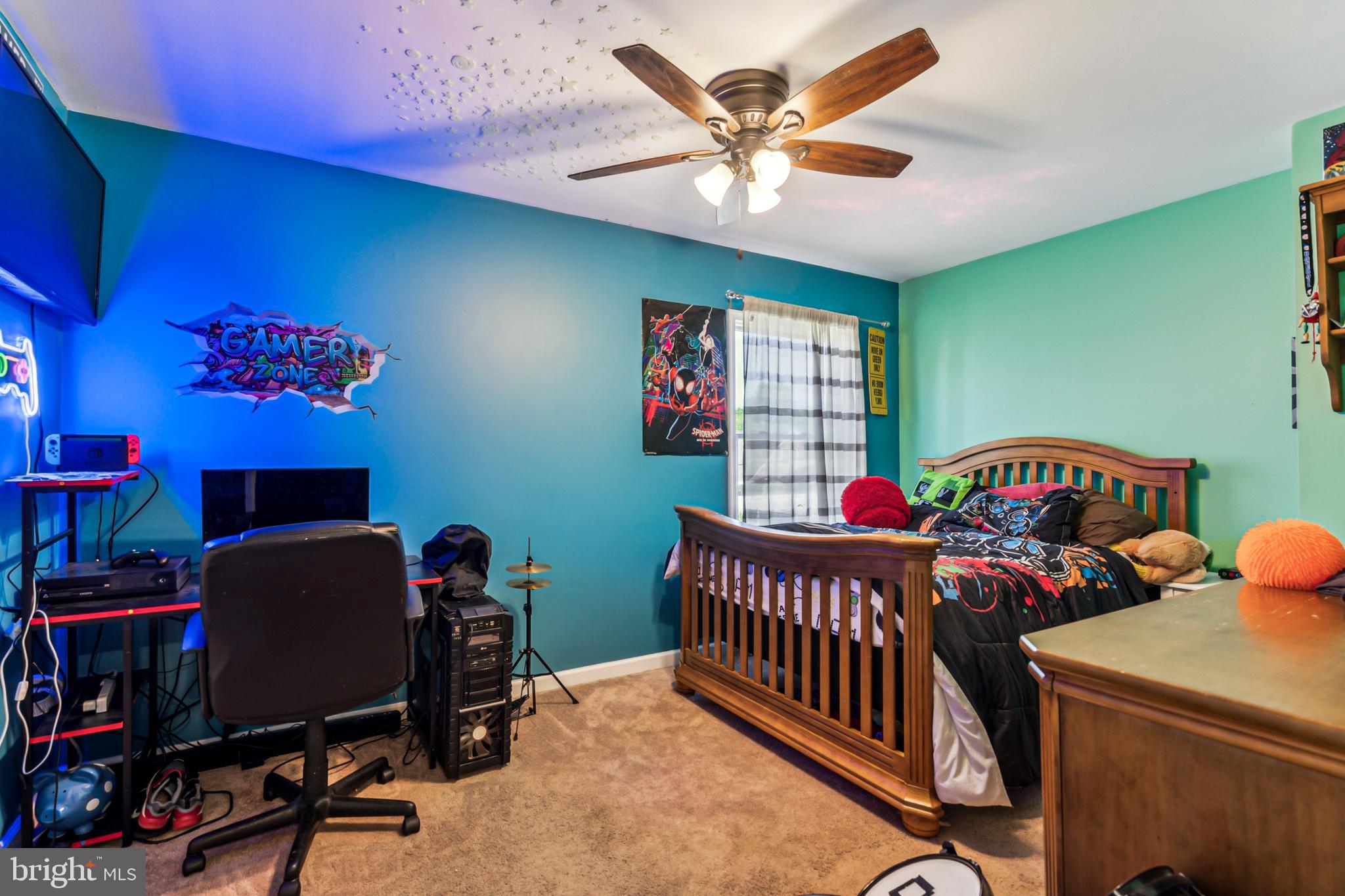 10 Greenbriar Road Levittown, PA 19057 - Photo 19 of 25 2nd Floor Bedroom