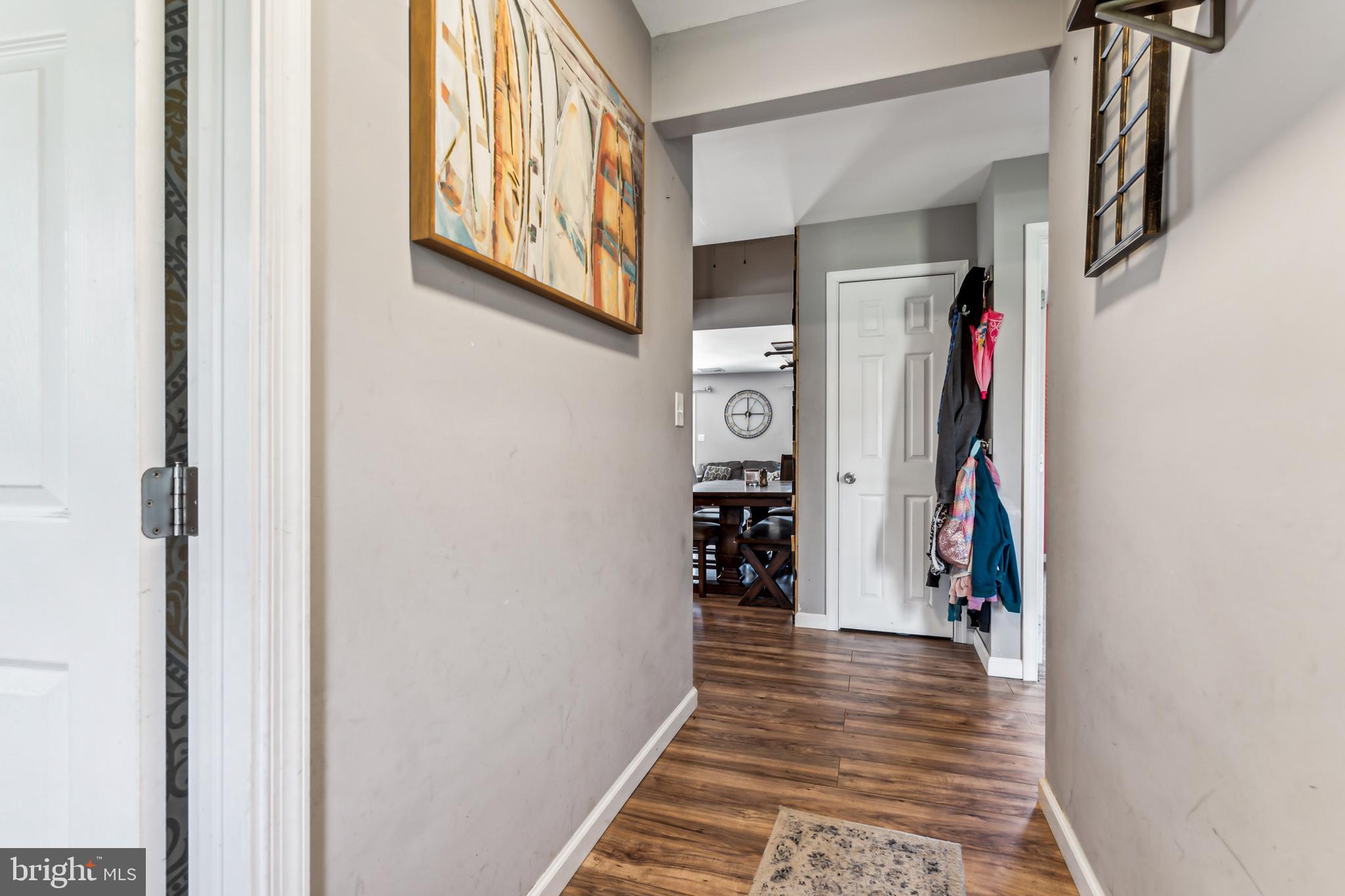 10 Greenbriar Road Levittown, PA 19057 - Photo 5 of 25 Gallery Image 5