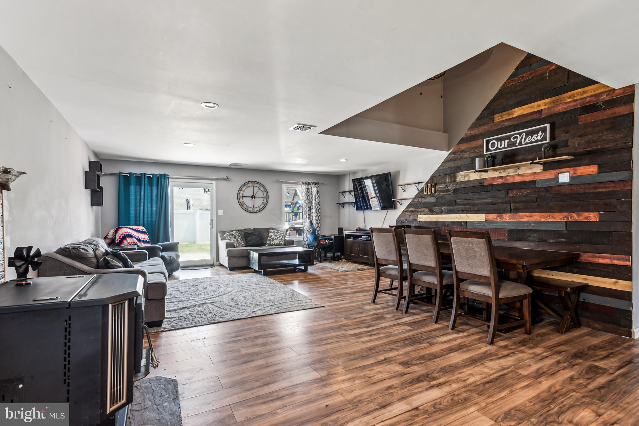 10 Greenbriar Road Levittown, PA 19057 - Photo 7 of 25 Gallery Image 7