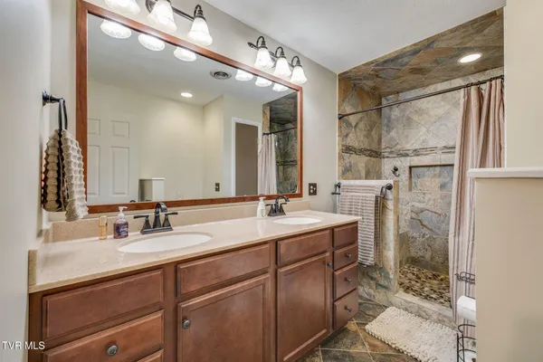 $389,900 | 531 Wilson Street, Church Hill, TN 37642
