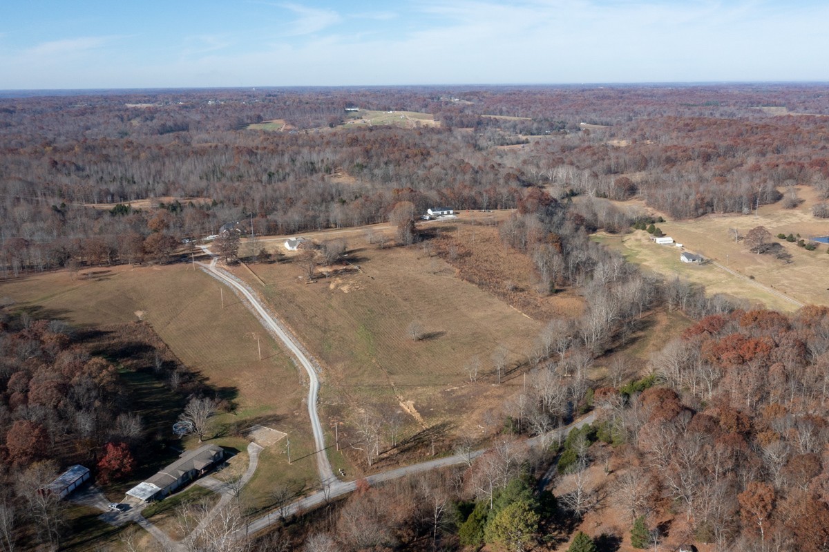 451 Keytown Road Portland, TN 37148 - Photo 68 of 70 an aerial view of residential houses with outdoor space