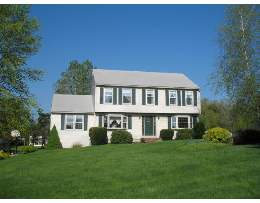 22 Youngfarm Road Methuen, MA 01844 - Photo 1 of 9 Gallery Image 1