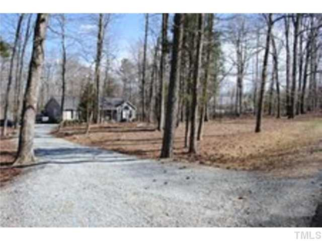 5706 Novaglen Road Durham, NC 27712 - Photo 23 of 25 Yard