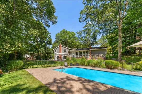 $1,545,000 | 236 Robert Drive, New Rochelle, NY 10804