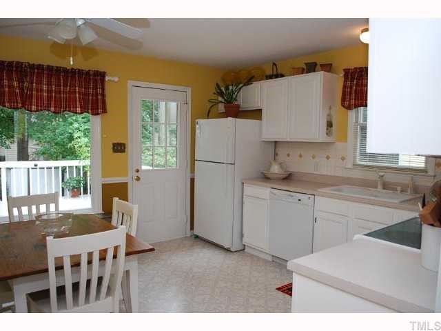 4620 Thurmount Place Raleigh, NC 27604 - Photo 3 of 7