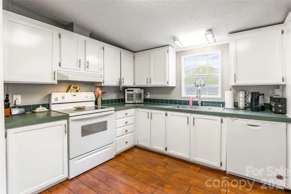 $285,000 | 3374 Waterbrook Drive, York, SC 29745