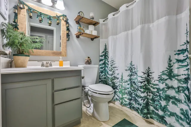 $225,000 | 12720 Indiana Street, Grabill, IN 46741