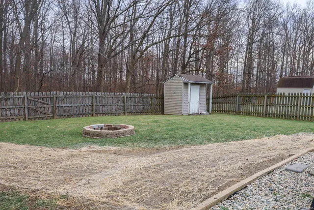 $225,000 | 12720 Indiana Street, Grabill, IN 46741