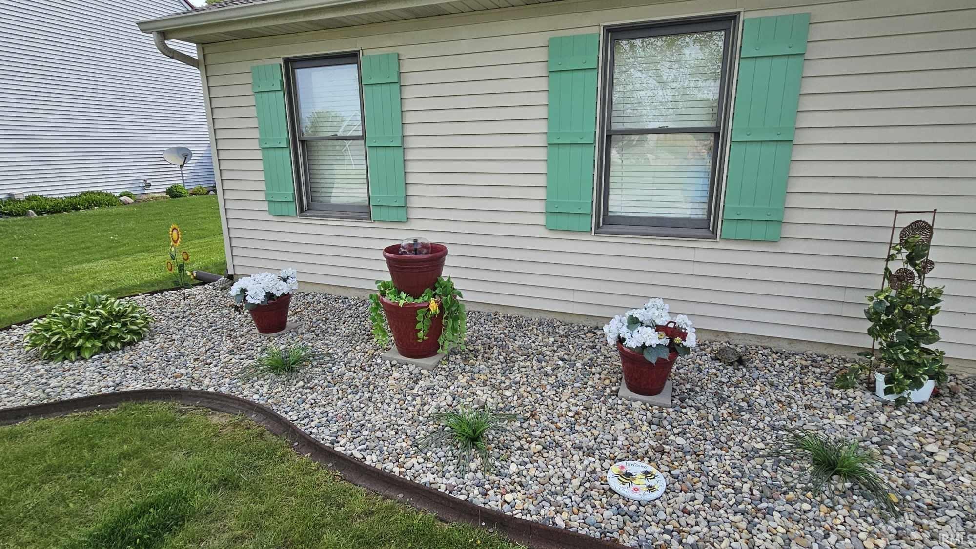 12720 Indiana Street Grabill, IN 46741 - Photo 3 of 4