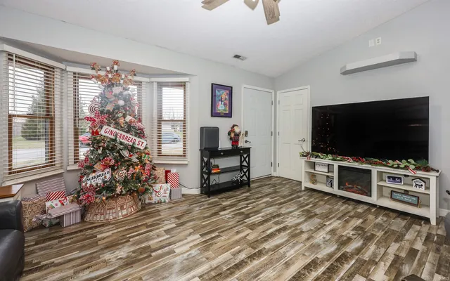 $225,000 | 12720 Indiana Street, Grabill, IN 46741