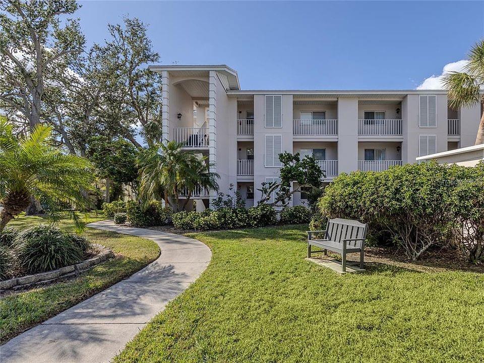 437 Cerromar Lane, Unit 522 Venice, FL 34293 - Photo 1 of 1