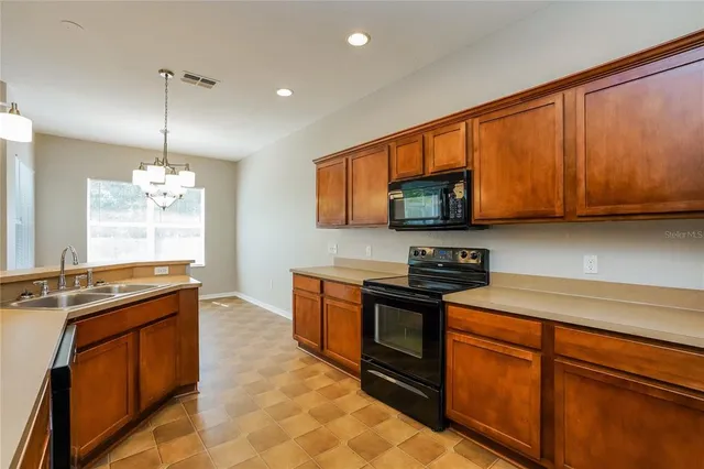 $2,445 | 10724 Carloway Hills Drive, Wimauma, FL 33598