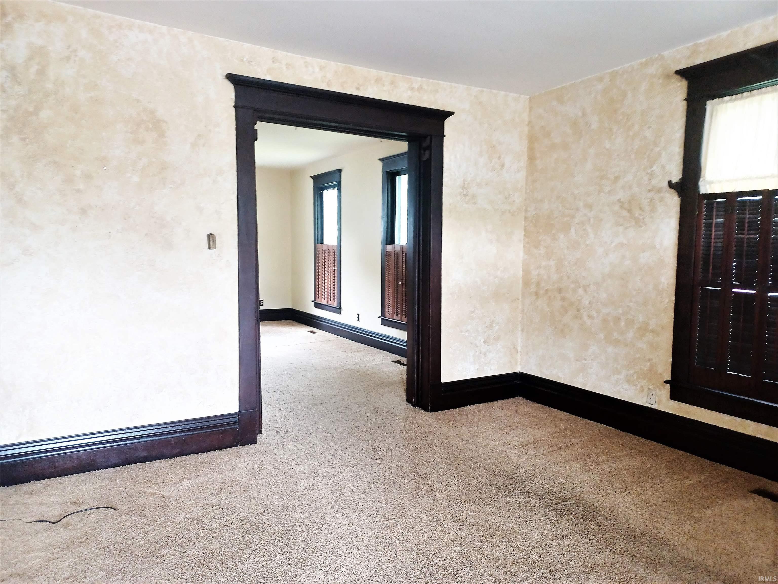 607 East Division Street Boonville, IN 47601 - Photo 2 of 26