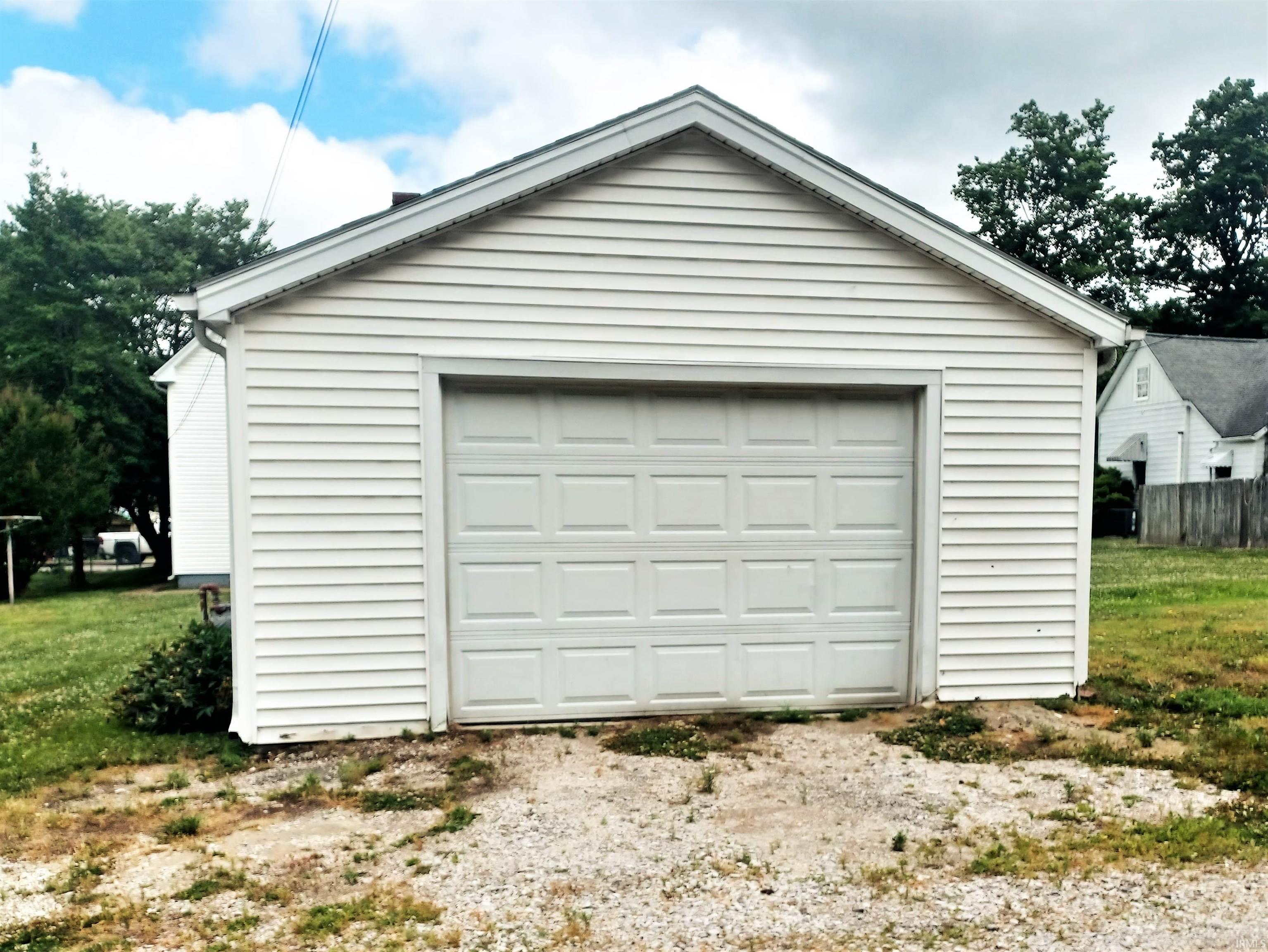 607 East Division Street Boonville, IN 47601 - Photo 23 of 26