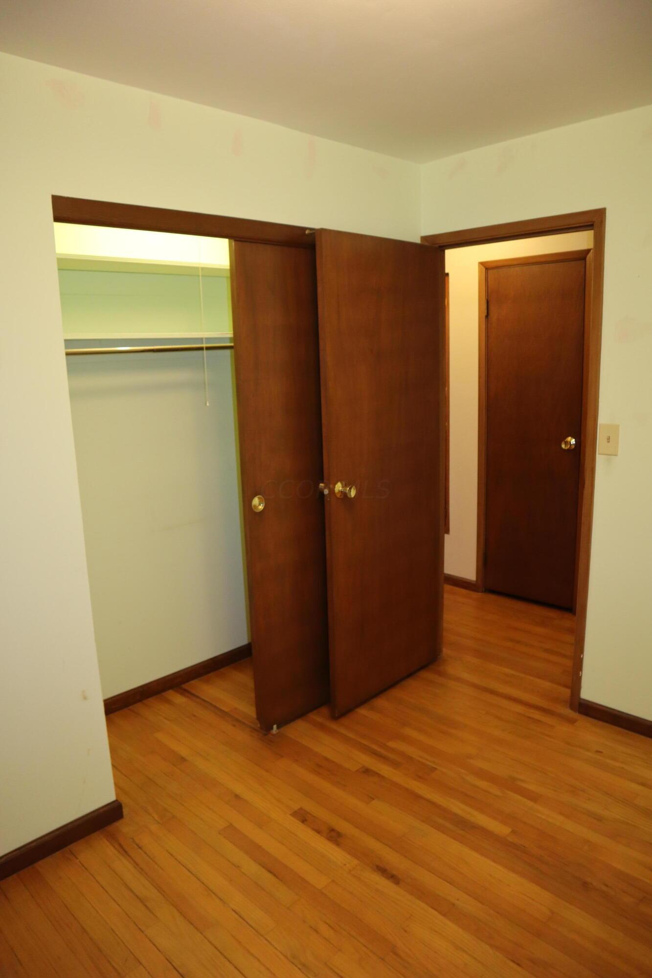 6498 Faircrest Road Columbus, OH 43229 - Photo 17 of 34 IMG_0608