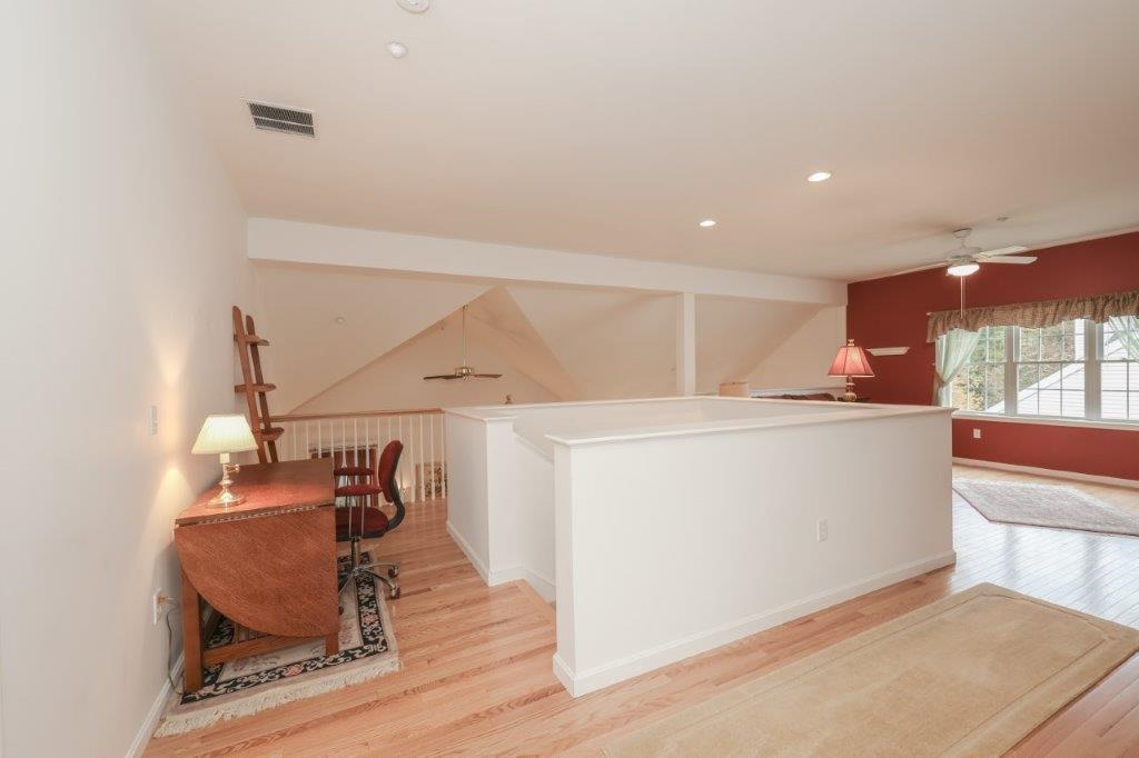 5 Terrell Lane Hollis, NH 03049 - Photo 22 of 32