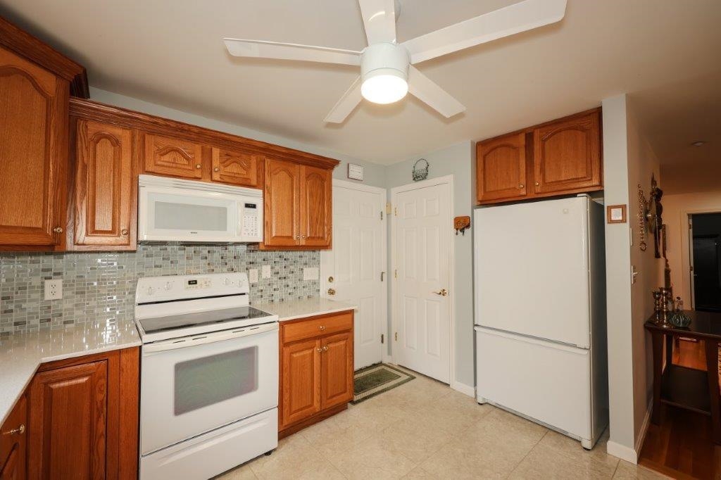 5 Terrell Lane Hollis, NH 03049 - Photo 6 of 32