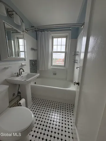 $185,000 | 399 State Street, Unit 803, Albany, NY 12210