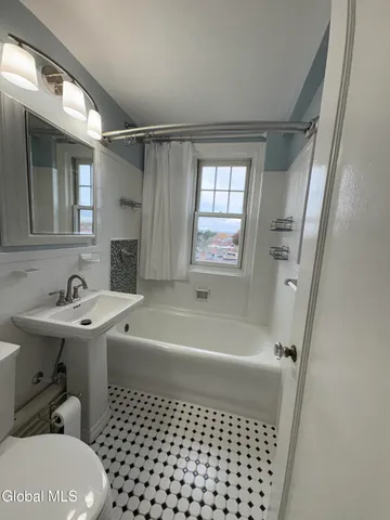 $185,000 | 399 State Street, Unit 803, Albany, NY 12210