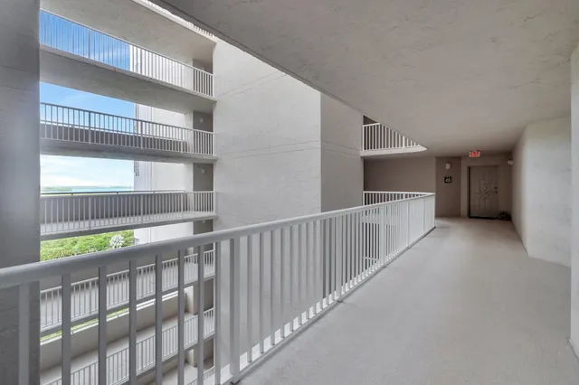 $625,000 | 5049 North Hwy A1A, Unit 1404, Hutchinson Island, FL 34949