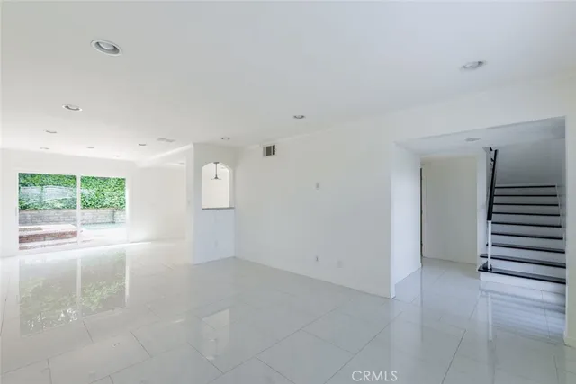 $5,700 | 24526 Calvert Street, Woodland Hills, CA 91367