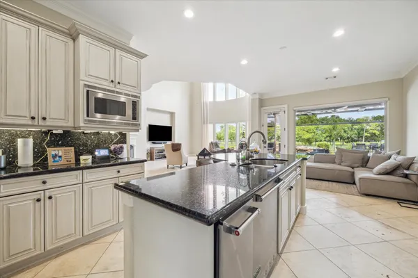$1,995,000 | 3319 Bridgeberry Lane, Houston, TX 77082