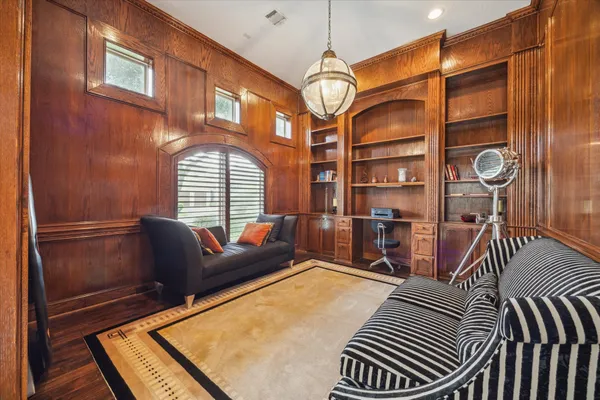 $1,995,000 | 3319 Bridgeberry Lane, Houston, TX 77082
