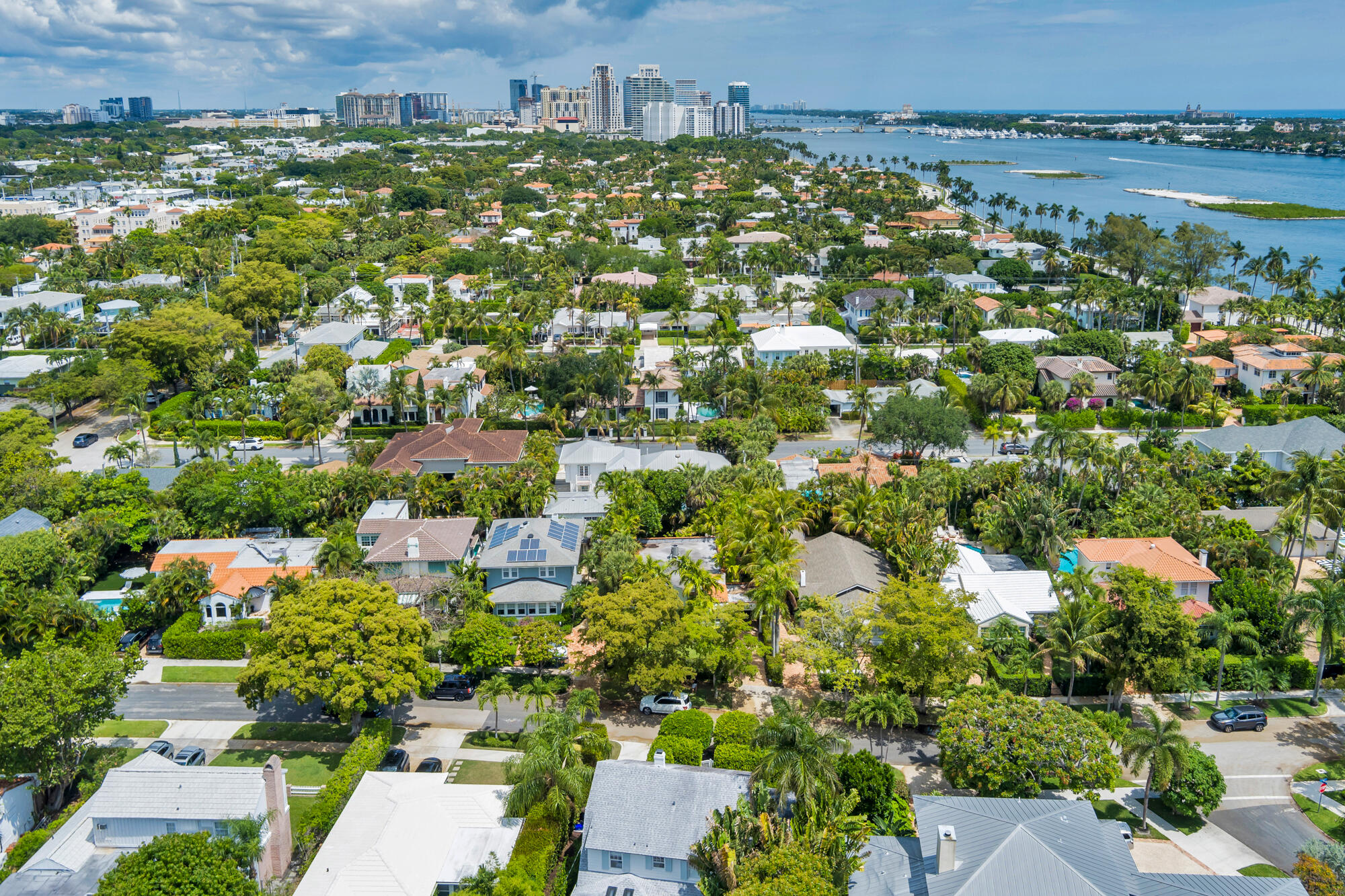 205 Westminster Road West Palm Beach, FL 33405 - Photo 33 of 37 a view of a city