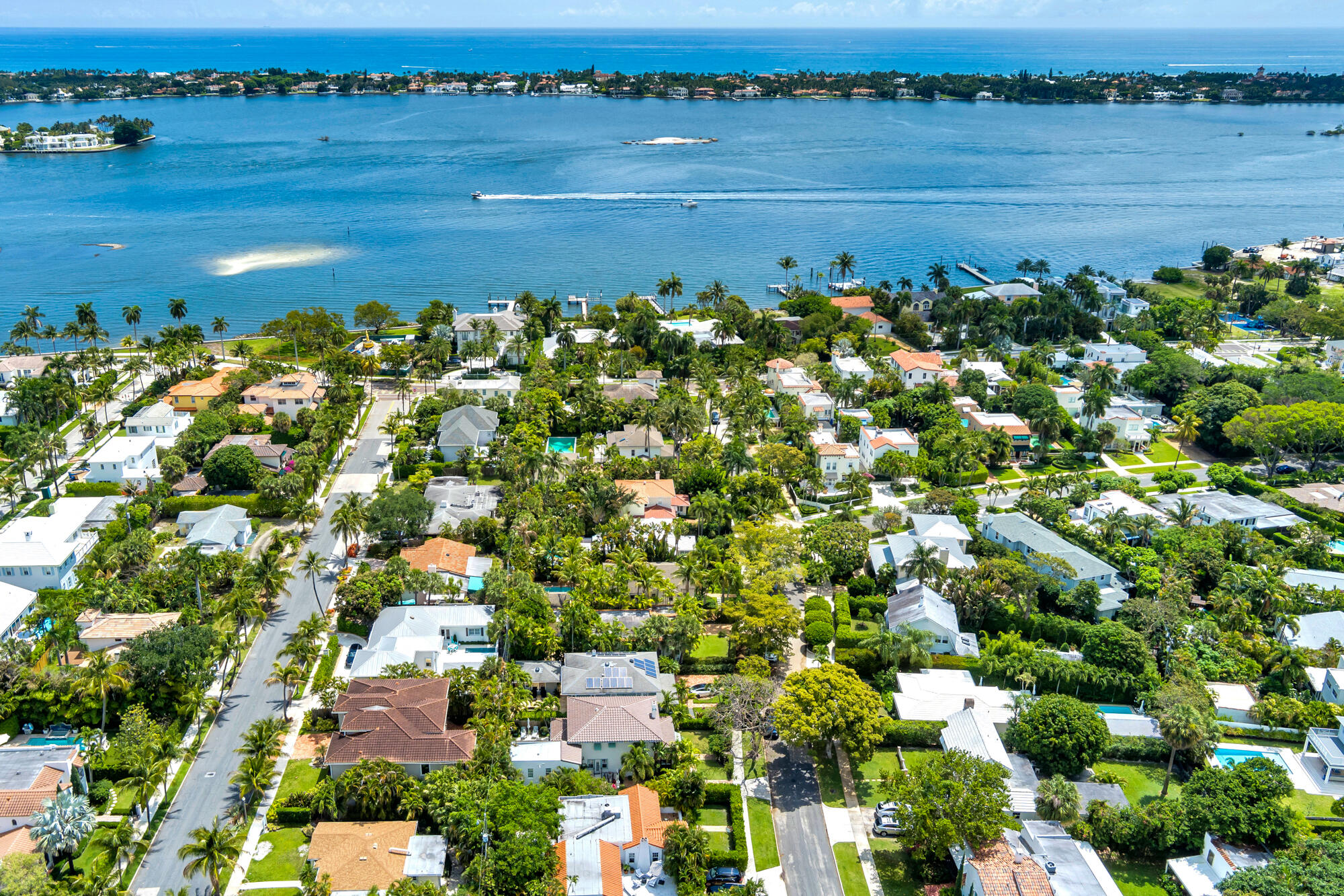 205 Westminster Road West Palm Beach, FL 33405 - Photo 36 of 37 a view of a lake with houses