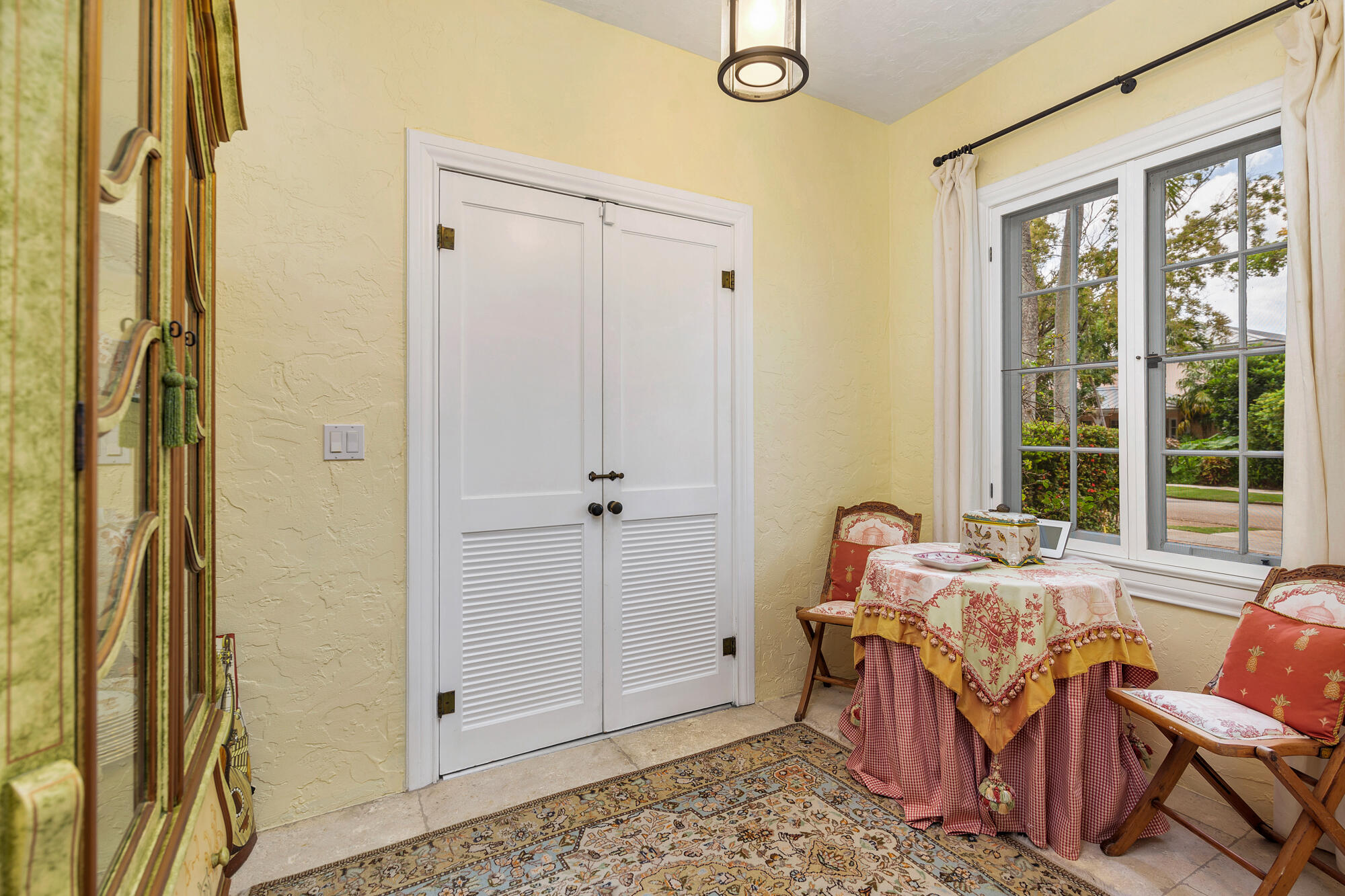 205 Westminster Road West Palm Beach, FL 33405 - Photo 4 of 37 a bed room with furniture and a window