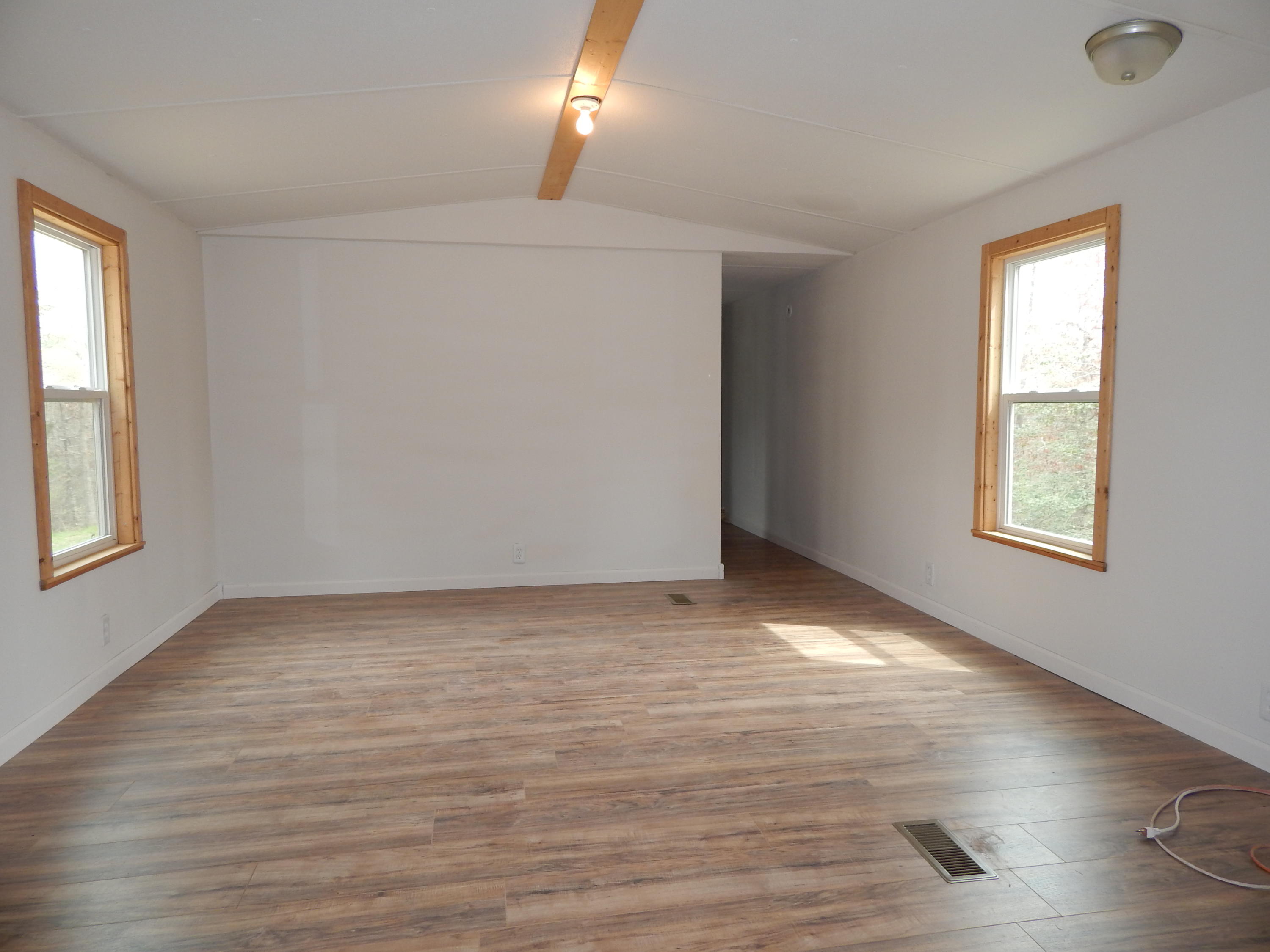 209 Rays Park Road Harriman, TN 37748 - Photo 3 of 28 DSCN0905