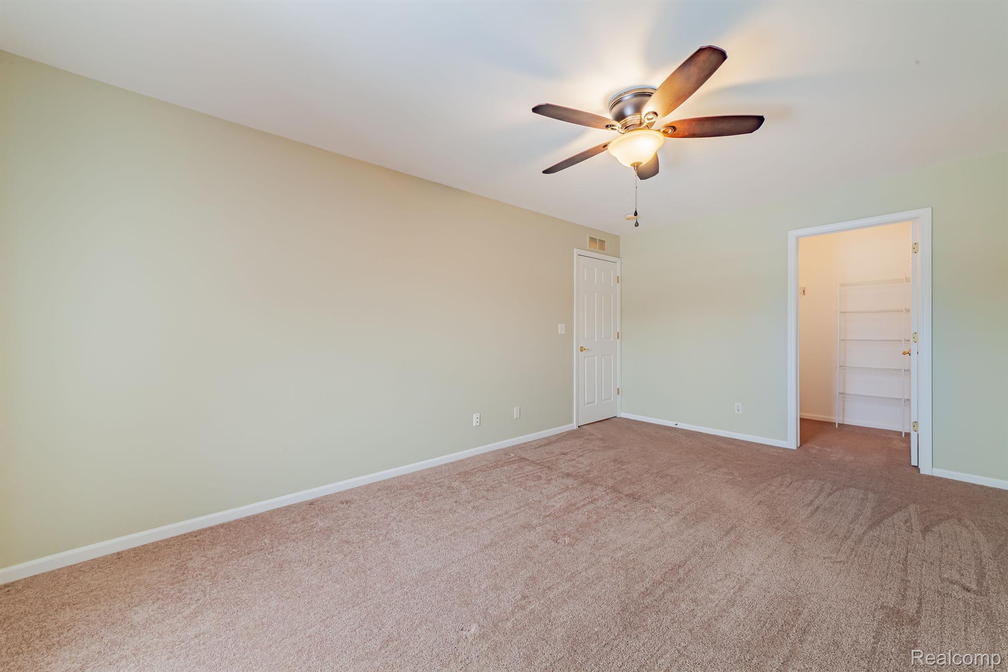 3553 Oakmonte Boulevard, Unit 48 Rochester, MI 48306 - Photo 24 of 32 Gallery Image 24